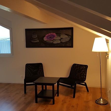 Attika Wohnung Spiez Exteriör bild