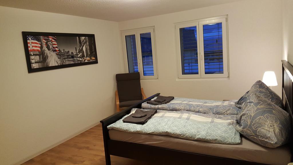 Attika Wohnung Spiez Exteriör bild