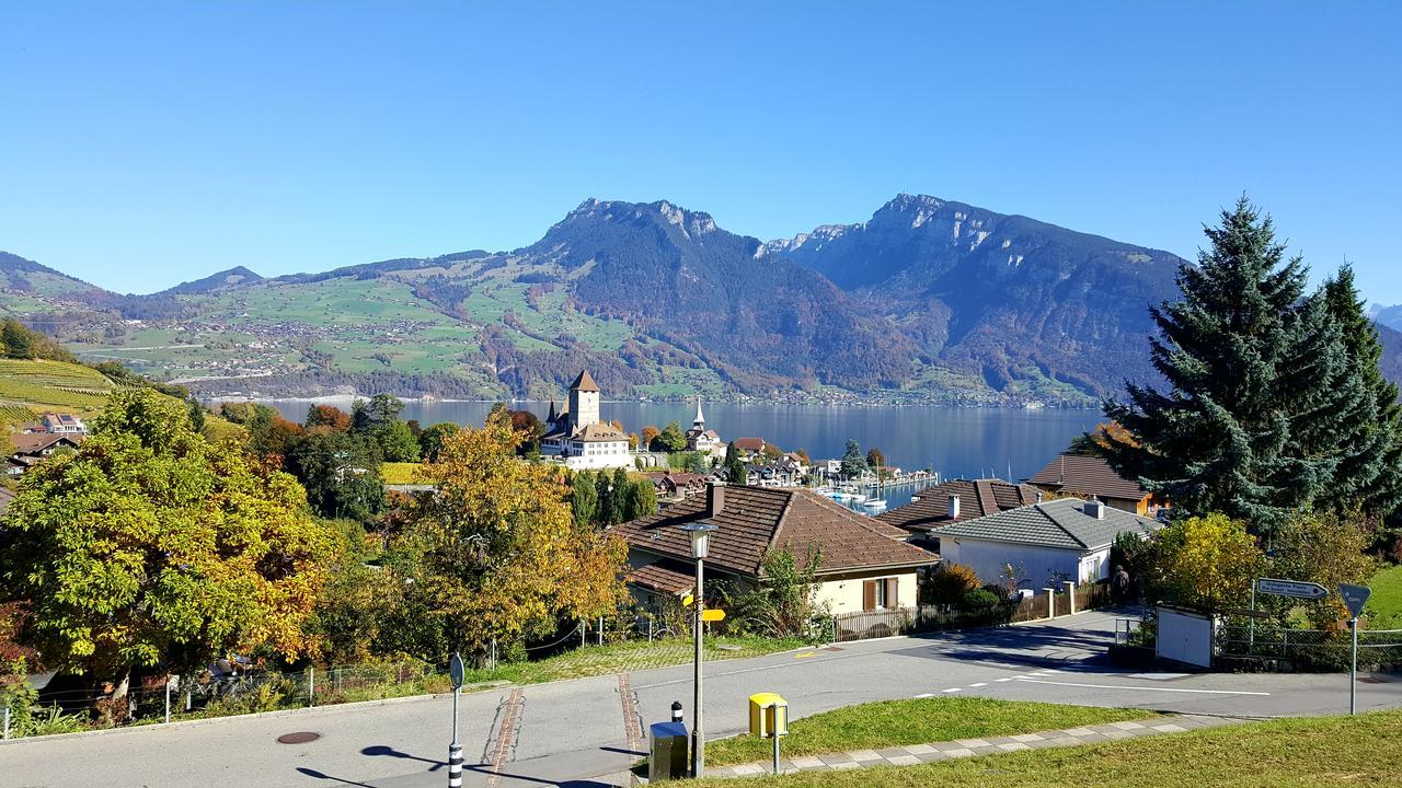 Attika Wohnung Spiez Exteriör bild